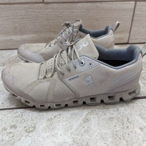 On Cloud Shoes size W 10